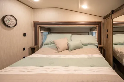 *Luxury* 3-Bedroom Home on Wheels - Delivered & Set-Up