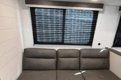 M&M's Jayco Jayflight