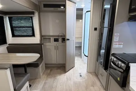 M&M's Jayco Jayflight