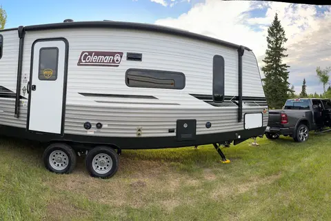 Delvin's Coleman Lantern Travel Trailer