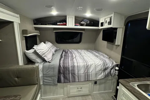 Brandon 's BoonDocking Bunkhouse 