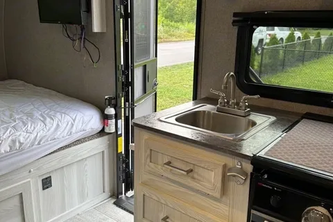 Brandon 's BoonDocking Bunkhouse 