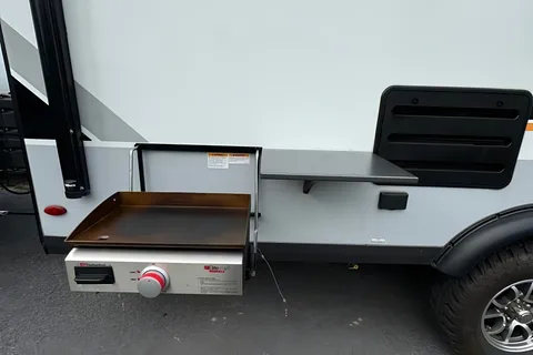 Brandon 's BoonDocking Bunkhouse 