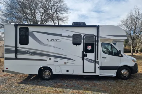 2025 Jayco Qwest SE Mercedes-Benz Class C