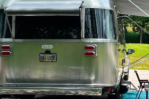 V’s RV Classic Silver Bullet