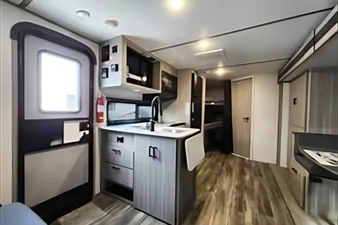 Meet "Wade" - Keystone Passport Sl series Travel Trailer