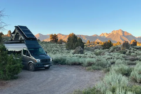 Sight Seeing Family Camper