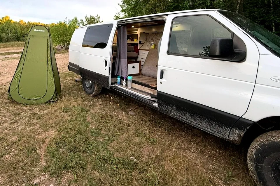 Camper Vantures