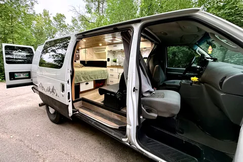 Camper Vantures