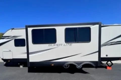 Relaxation Station - 2022 Starcraft Superlite Travel Trailer - We deliver, set up & take down.