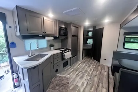 Relaxation Station - 2022 Starcraft Superlite Travel Trailer - We deliver, set up & take down.