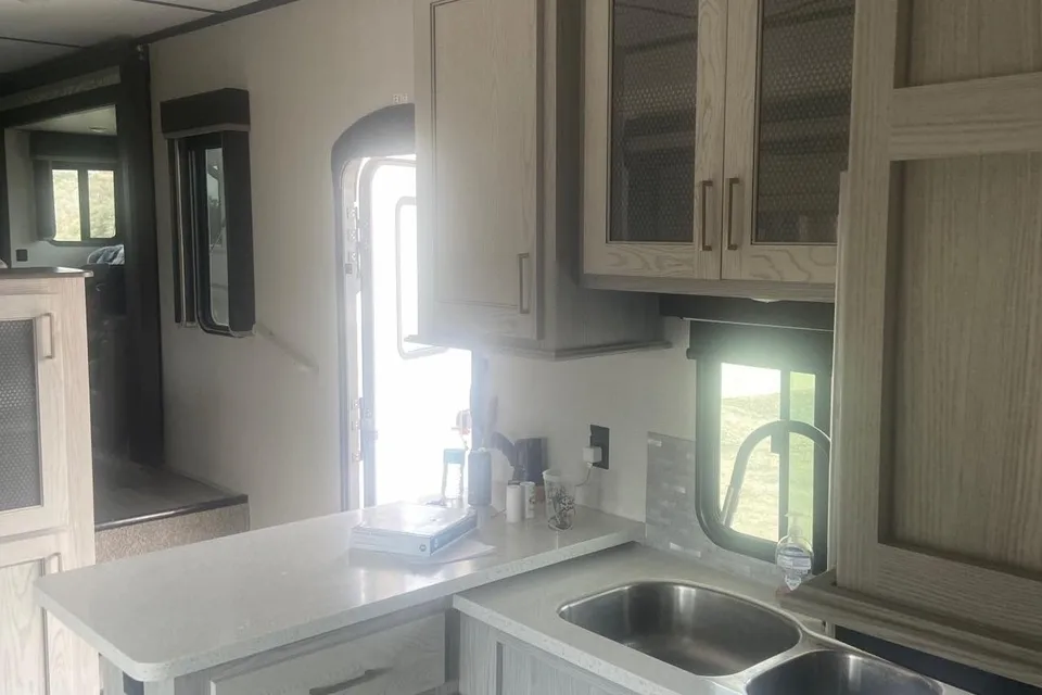 "Korechuck adventures" montana high country 376fl Fifth Wheel