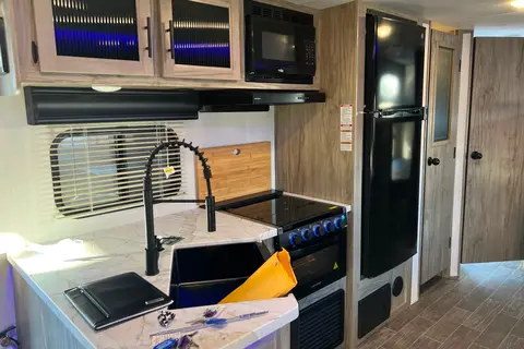 Daniel's 22 alpha wolf Travel Trailer