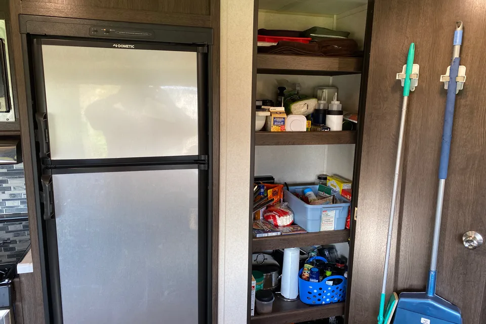Goliath 's Forest River Wildwood X-Lite 263BHXL Travel Trailer