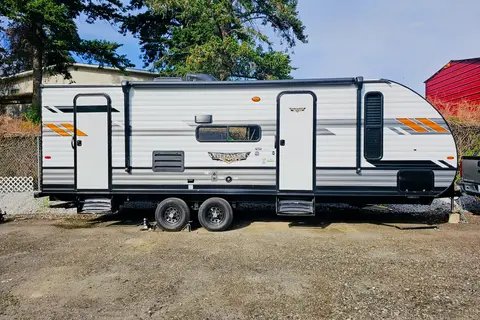 Laura's Family friendly bunkhouse Trailer