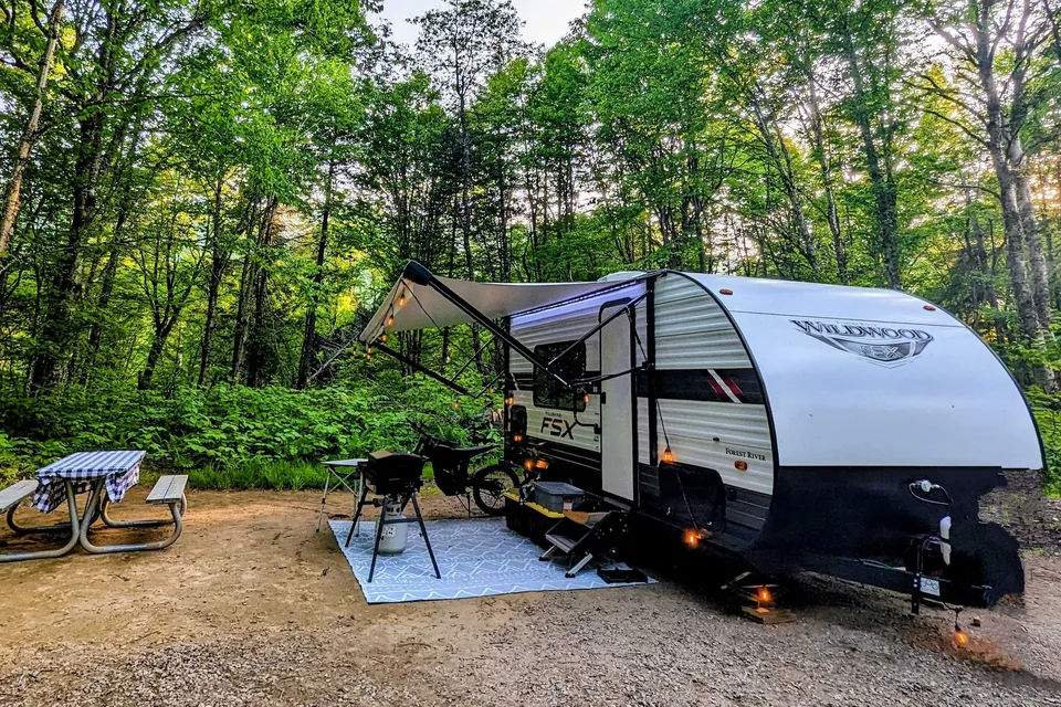 Escape the Ordinary - Couple's Retreat On Wheels