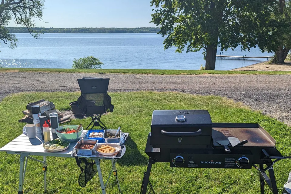 Escape the Ordinary - Couple's Retreat On Wheels