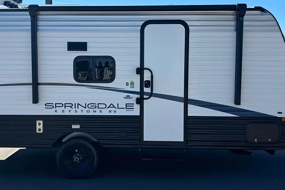 R3RV Keystone mini Travel Trailer