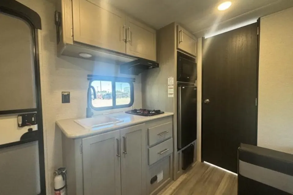 R3RV Keystone mini Travel Trailer