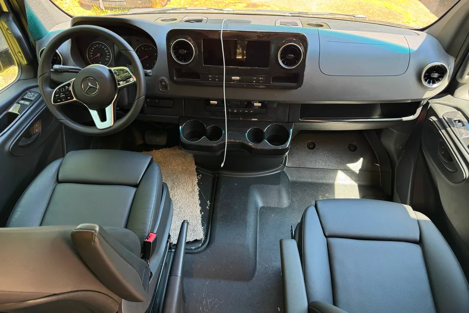 Tyler's Winnebago Revel 44e Class B