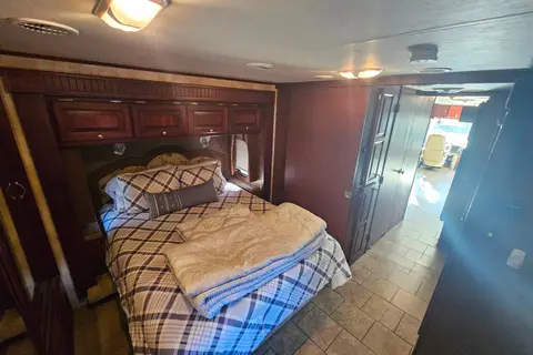 Michael's Tiffin Allegro RED Total Rental w/Starlink!