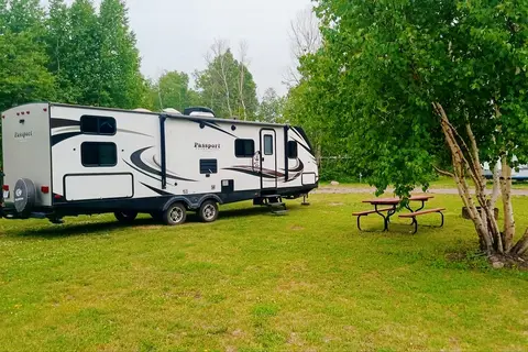 29' Ultra Lite Family Bunkhouse