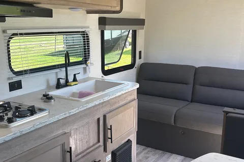 Cozy Creek Retreat- where campfires glow and memories flow