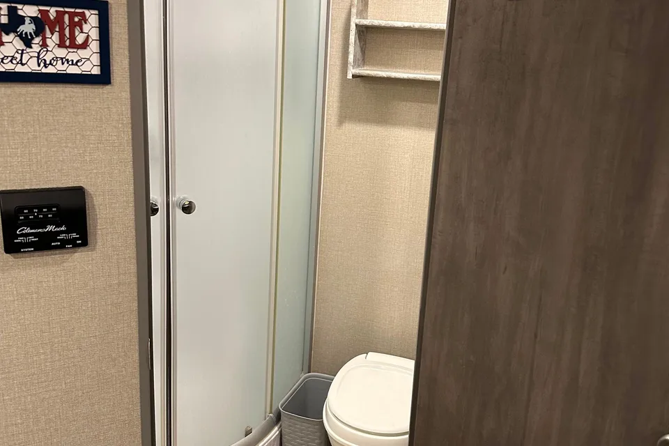 Fully loaded cozy luxurious Catalina travel trailer