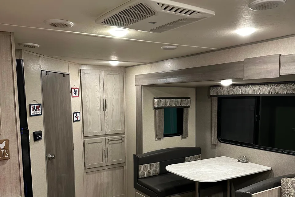 Fully loaded cozy luxurious Catalina travel trailer