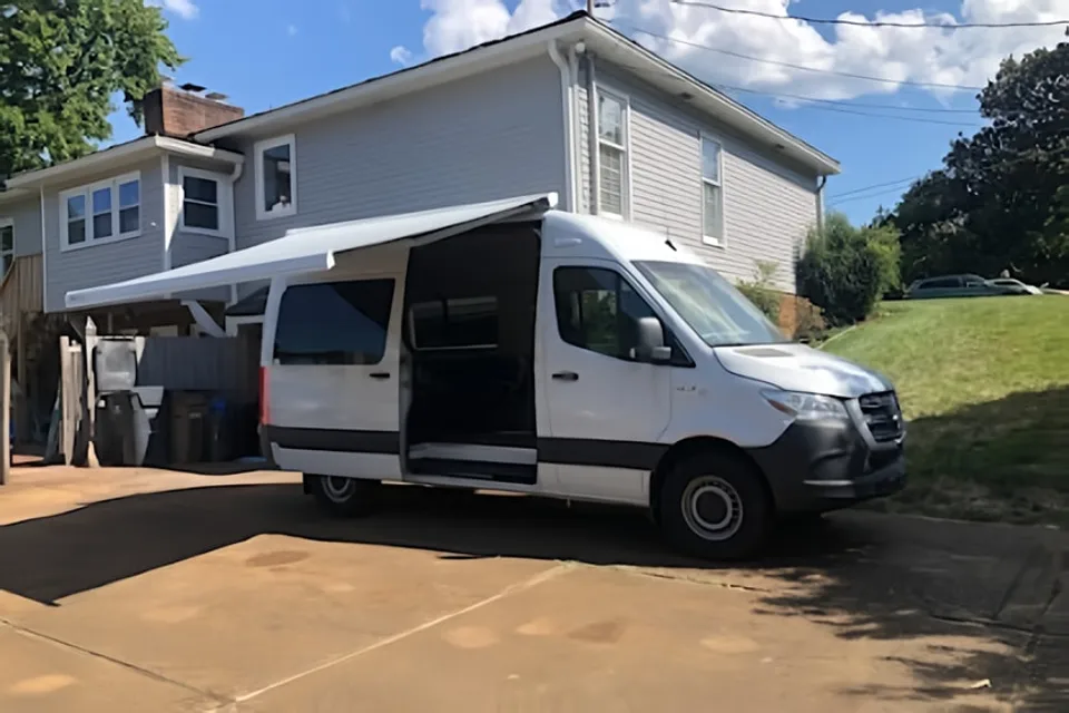 Seaman Sprinter 19 foot van Class B