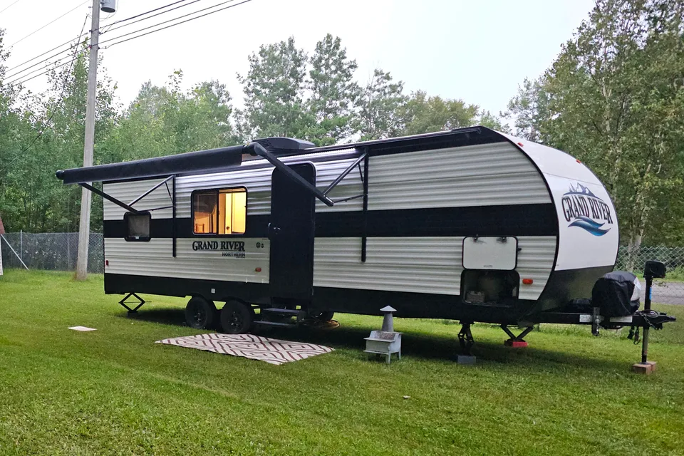 Kevin 's Forest River 270bhn Travel Trailer