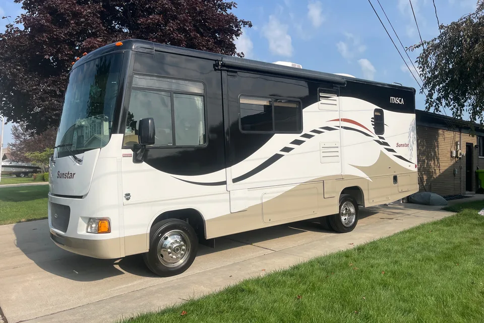 Ken's Winnebago 26 sunstar Class A