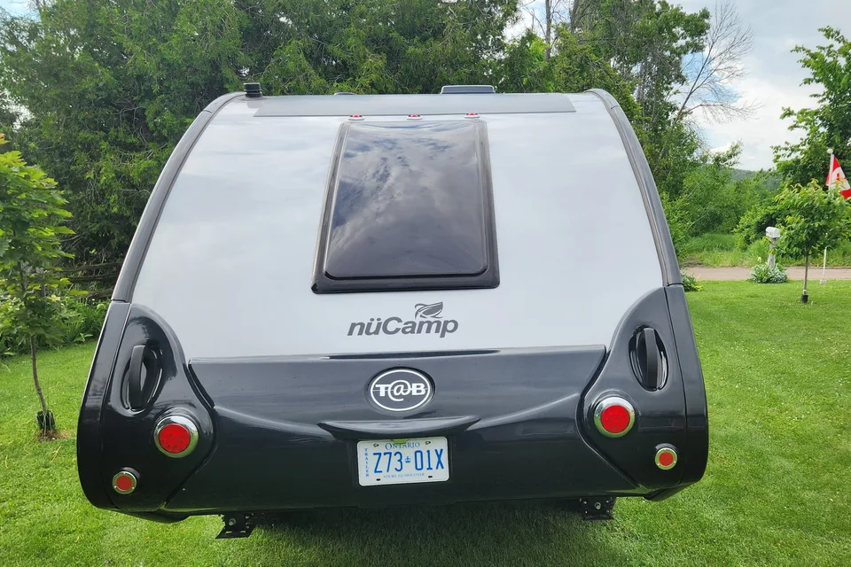 COUPLES WANTED! Nucamp  Tab 400 Boondocks Black Canyon Trailer