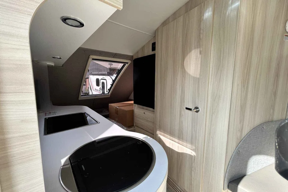 COUPLES WANTED! Nucamp  Tab 400 Boondocks Black Canyon Trailer