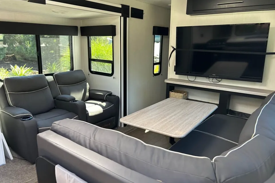 Cozy Family Adventure Trailer-Forest River Wildcat