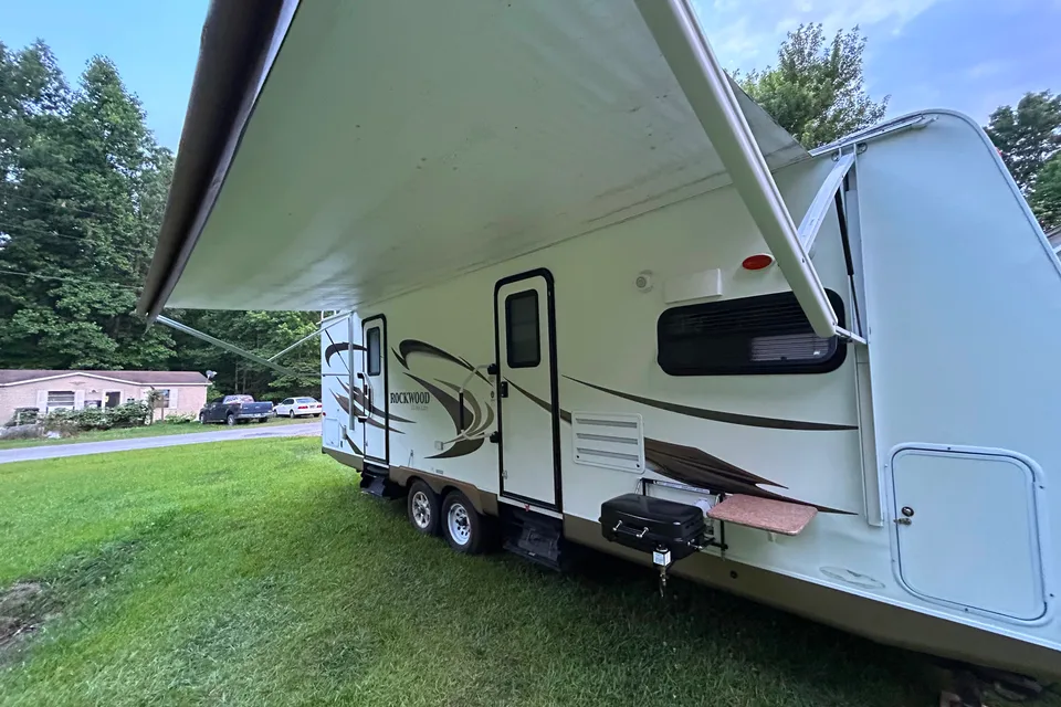 Fam-Bam Adventure RV Cottage