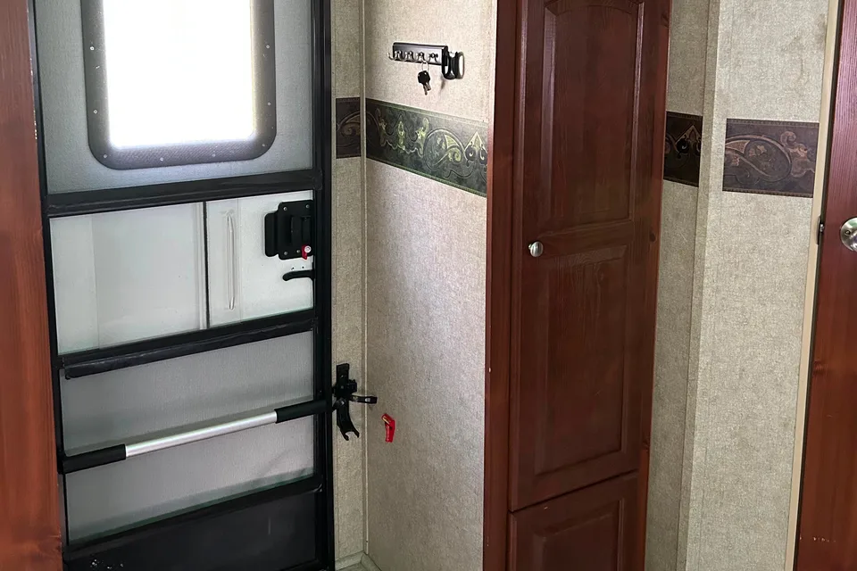 Fam-Bam Adventure RV Cottage
