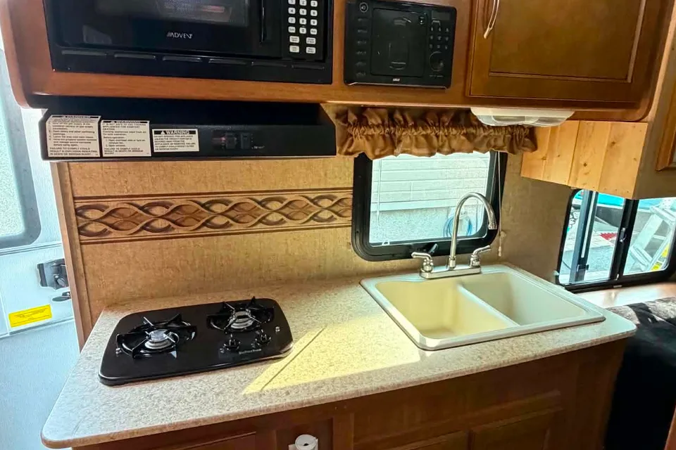 Coachmen Apex Roulotte