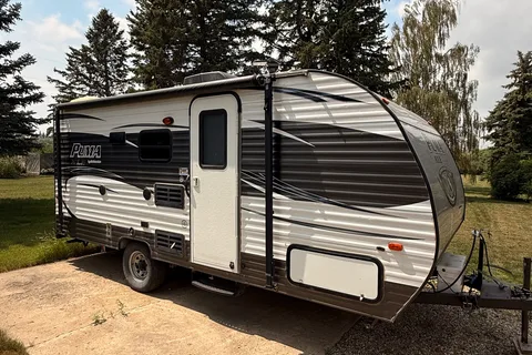 Matthew's Palomino Puma XLE Travel Trailer