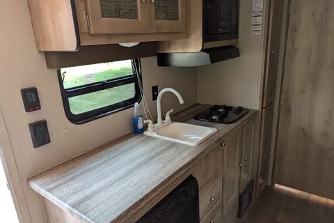 Matthew's Palomino Puma XLE Travel Trailer