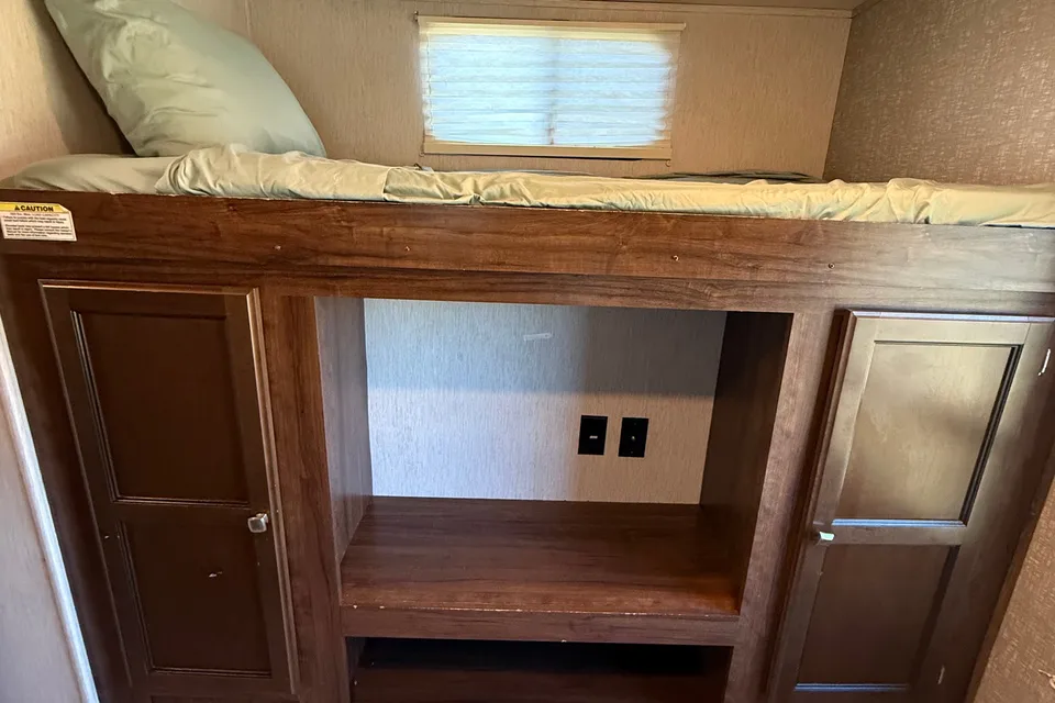 Lauren's Heartland Mallard m33 Travel Trailer