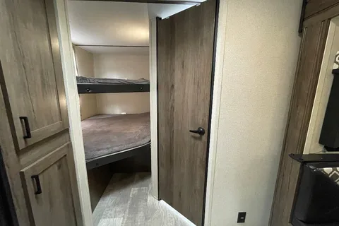 Prime Time Tracer Breeze 26DBS Travel Trailer
