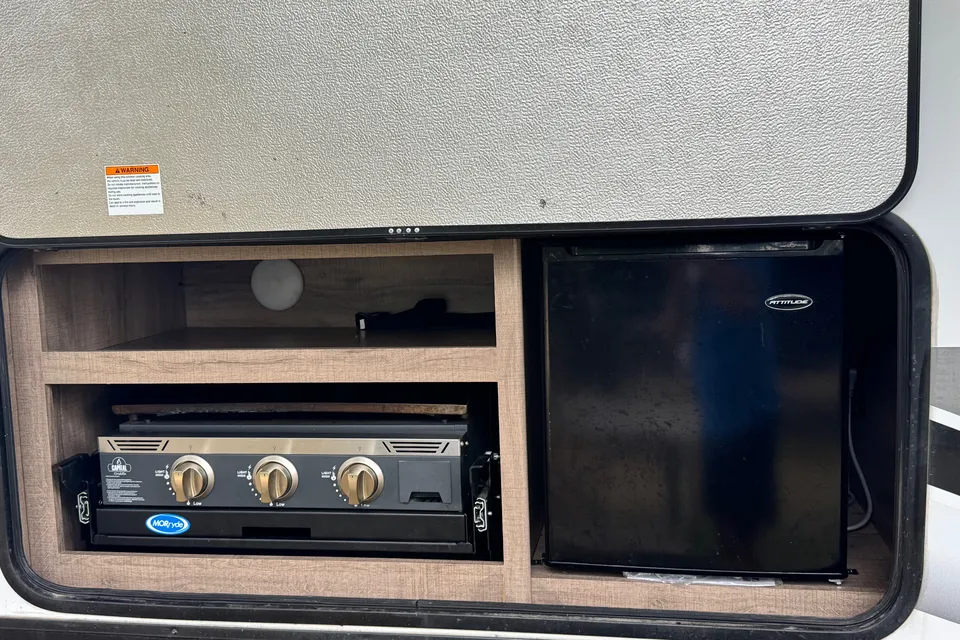 Shane's Imagine XLS25DBE Travel Trailer