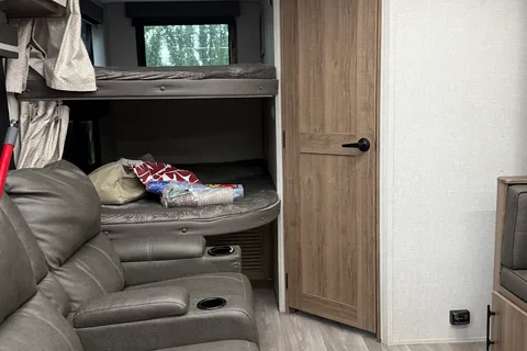 Shane's Imagine XLS25DBE Travel Trailer