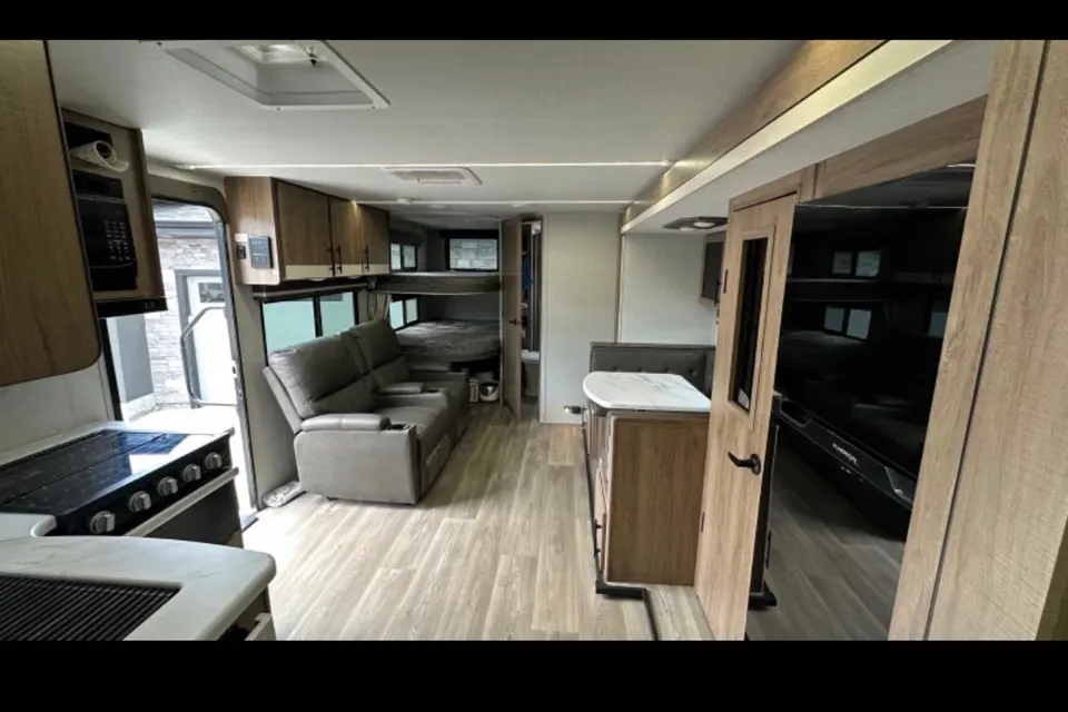Shane's Imagine XLS25DBE Travel Trailer
