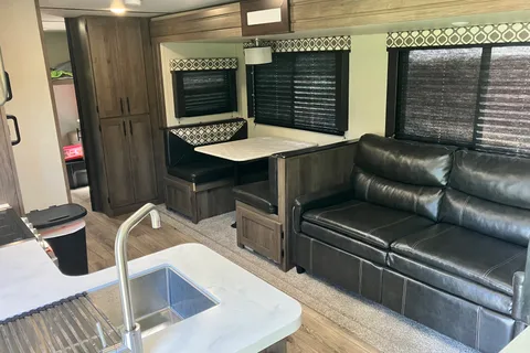 Carroll Prime Time Tracer Travel Trailer