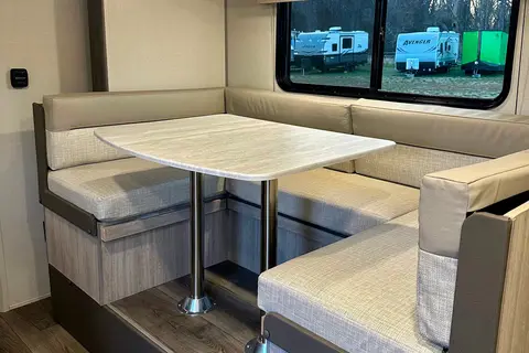 2024 BRAND NEW!! Coachmen Catalina 184BHS