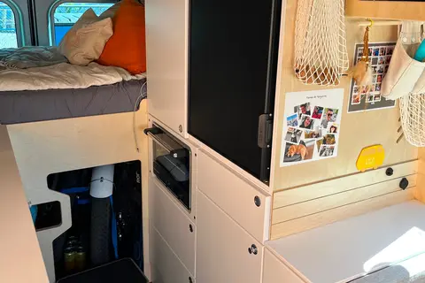 Marguerite’s VanLife 21’ Ram 3500
