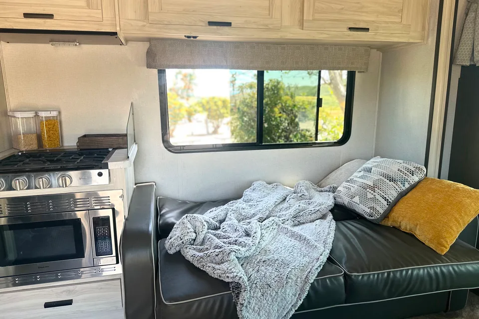 Cindy's Forest River Sunseeker LE Class C