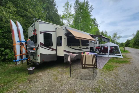 Grand Design Solitude 40ft Fifth Wheel